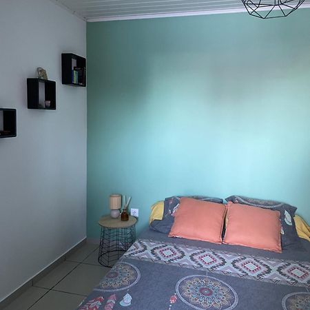 Escapade Dans L'Est Chambre Confort Avec Piscine Bras-Panon Luaran gambar